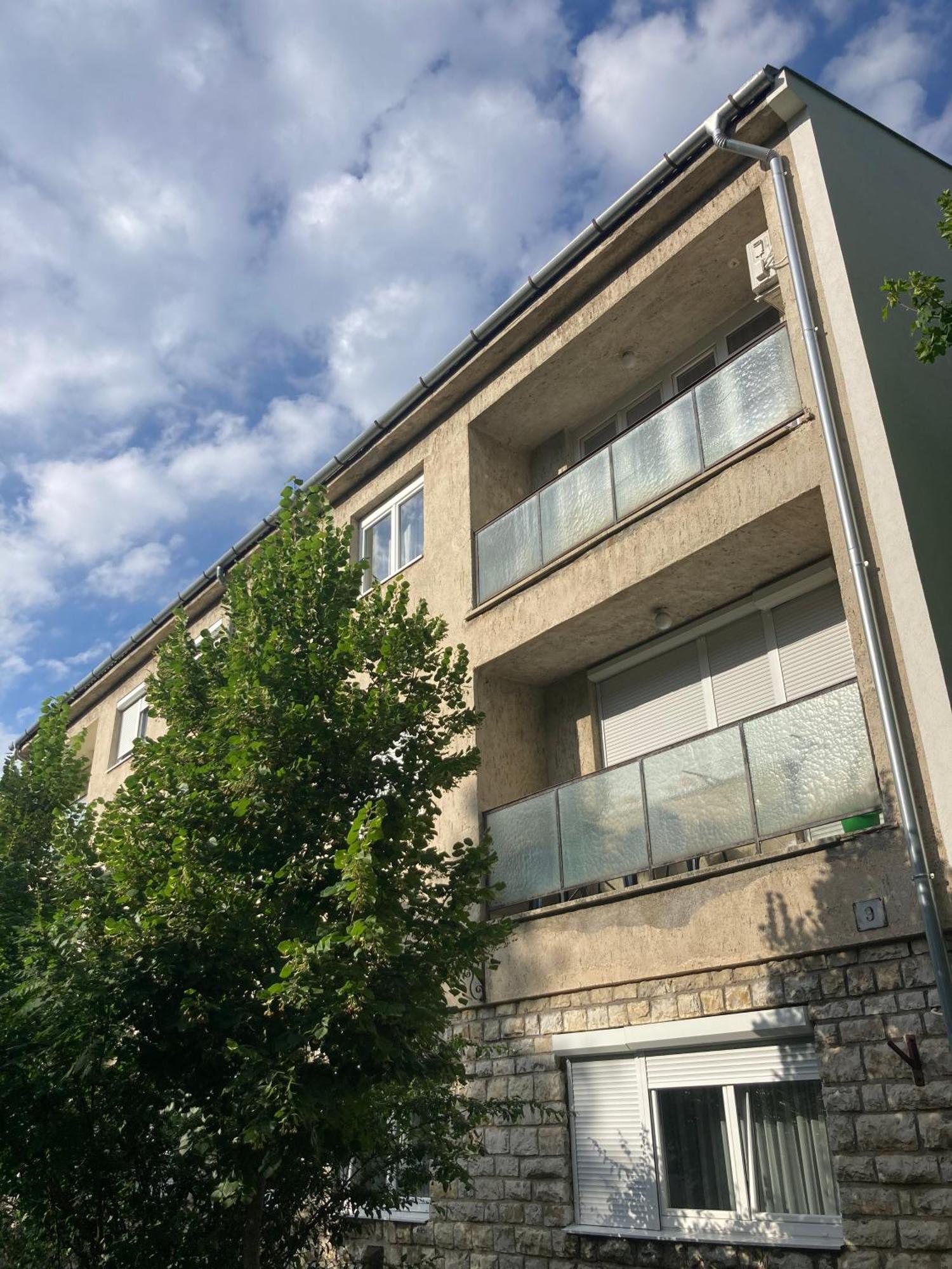 Oazis Apartman Veszprem Luaran gambar